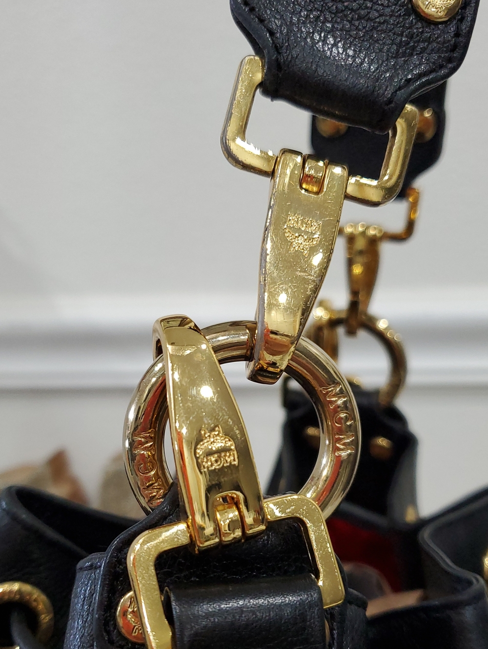 MCM Heritage Black Pebbled Leather Drawstring Bucket Bag - Picture 11 of 16